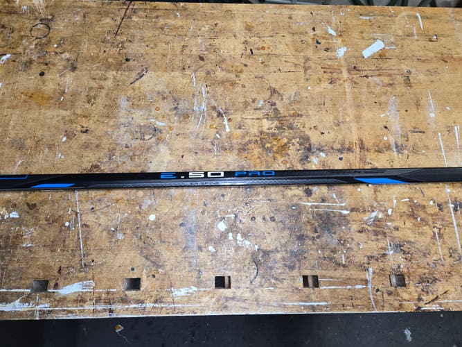 Senior Bauer Nexus E50 Pro Right Handed Hockey Stick P88 77 Flex (Used)