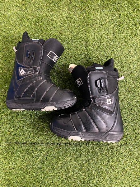 Women's Size 7.0 Burton Mint Snowboard Boots (Used)