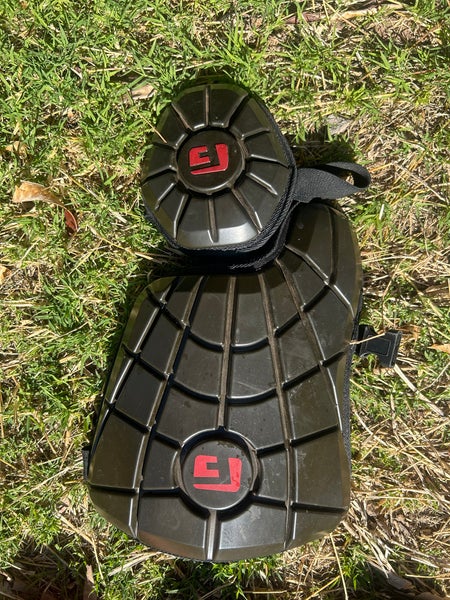Black G-Form Leg Guard (Used)