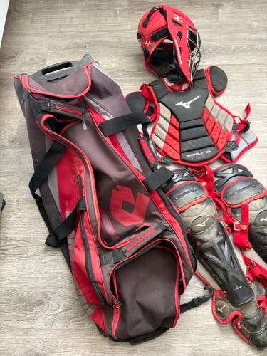 DeMarini Catcher's Set (Used)