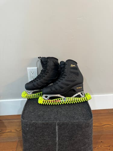 EDEA Piano Figure Skates C Adult 8 (Used)