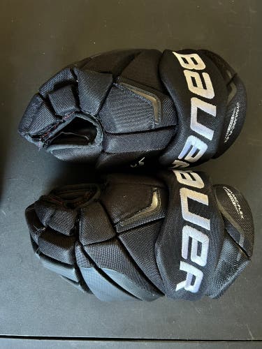 Bauer Vapor Black X80 Senior Gloves 14" (Used)