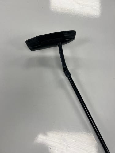 Wafflehead Black Blade Right Handed Putter 34.5" (Used)