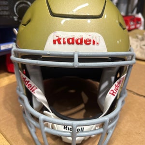 USED RIDDELL FLEX ADULT HELMET - LARGE - VEGAS GOLD