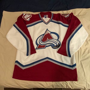 NEW Colorado Avalanche Starter Away Game Hockey Jersey XL