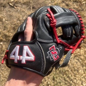 San Diego State Mini Trainer Glove 44 Pro