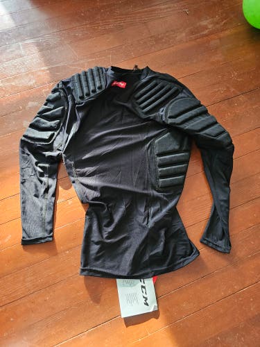 CCM padded Goalie L/S Top. Junior s/m