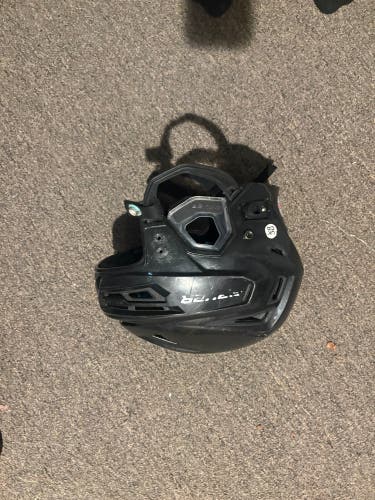Medium Bauer Re-Akt 155 Helmet (Used)