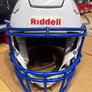 USED RIDDELL FLEX ADULT HELMET - MEDIUM - METALLIC WHIITE