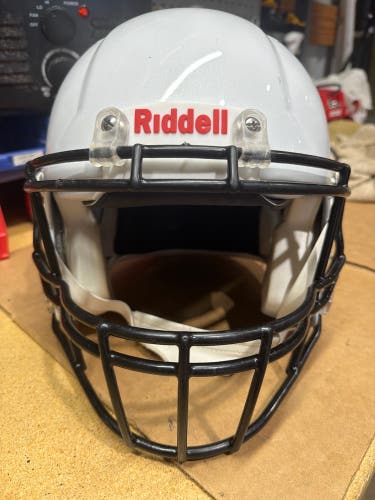 USED RIDDELL SPEED ADULT HELMET - MEDIUM - METALLIC WHITE