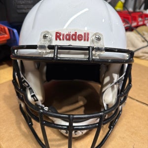 USED RIDDELL SPEED ADULT HELMET - MEDIUM - METALLIC WHITE