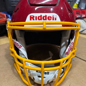 USED RIDDELL FLEX ADULT HELMET - MEDIUM - PEARL CARDINAL