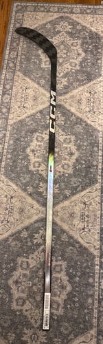 Junior CCM JetSpeed FT8 Pro Right Handed Hockey Stick P29+1/4 40 Flex (New)