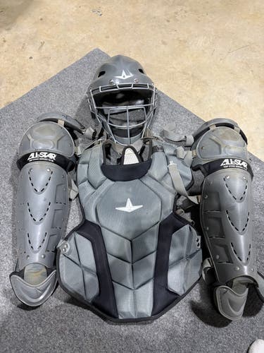 All Star Top Star Catcher's Set (Used)