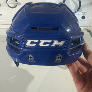 Medium CCM Tacks 910 Helmet (Used)