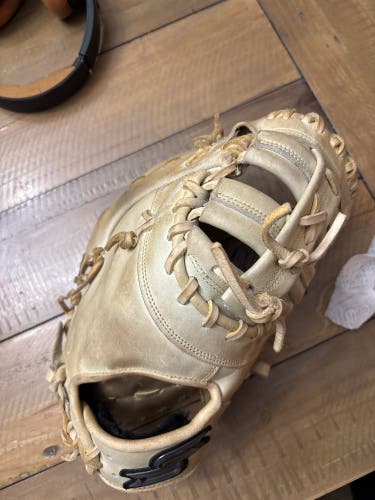 SSK z9 RH First Base Baseball Glove 13" (Used)