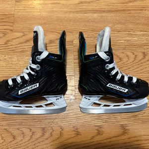 Bauer XLP Hockey Skates Regular Width 6 (New)