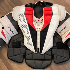 Medium CCM Eflex 5 pro Goalie Chest Protector (Used)