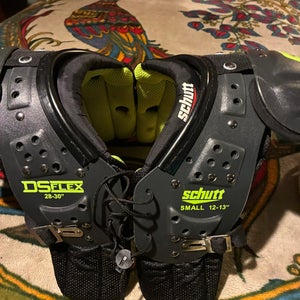 Used Schutt DSFLEX Football Shoulder Pads