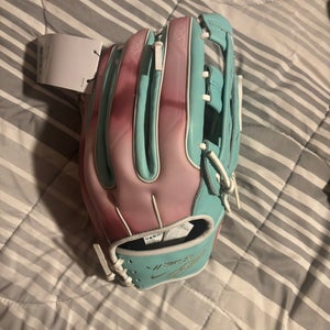 Nike Vapor Elite RH Outfield Baseball Glove 12.75" (New)