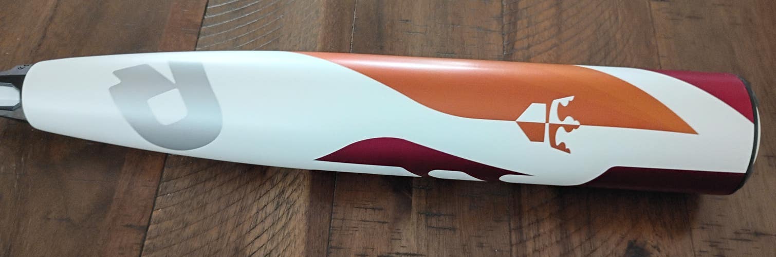 2018 DeMarini CBR-18 CF ZEN Composite USSSA Certified Bat (-8) 22 oz 30" (Used)