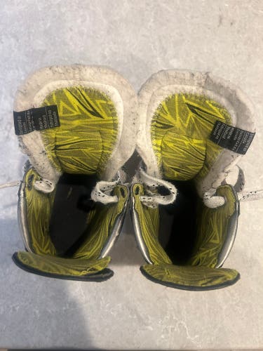 2023 Bauer Vapor X4 Hockey Skates Regular Width 12 (Used)