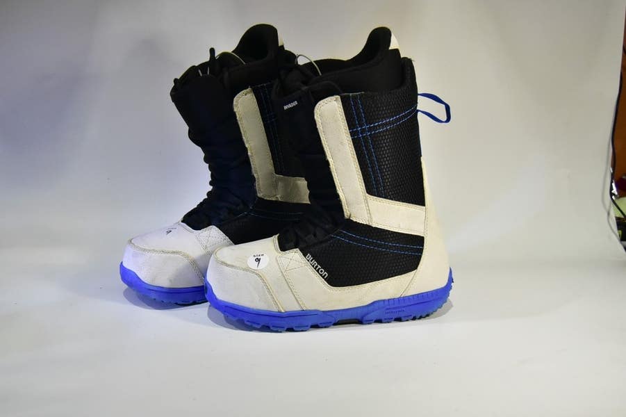 burton invader snowboard boots white thirtytwo Forum Pro x JP Walker black/grey / 9.5 Get out of those clunky rental boots and into the Burton Mens Invader Snowboard Boot Burton Invader Boots: Used &