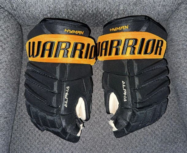 Warrior Alpha DX Gloves (Zach Hyman)