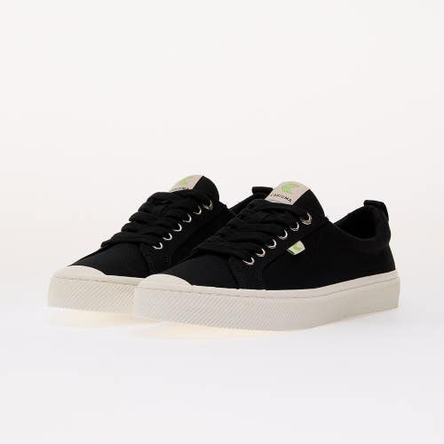 Cariuma OCA Low Sneaker Mens US 8.5 Black Canvas Lace Up Lifestyle Shoes ZAP1202