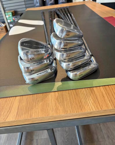 TaylorMade QI Irons LH Stiff