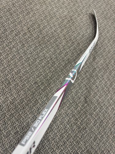 Junior Bauer Proto2 Right Handed Hockey Stick P92 30 Flex (New)