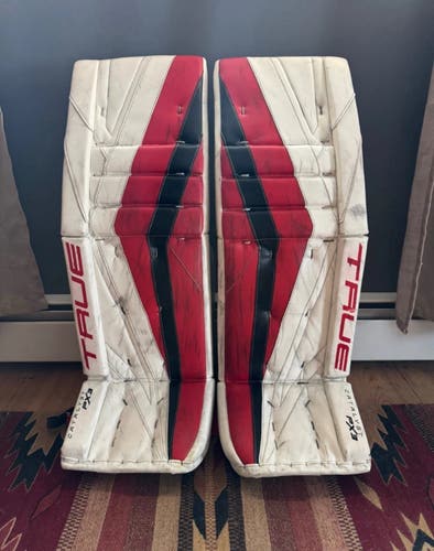 34" True Catalyst PX3 Goalie Leg Pads