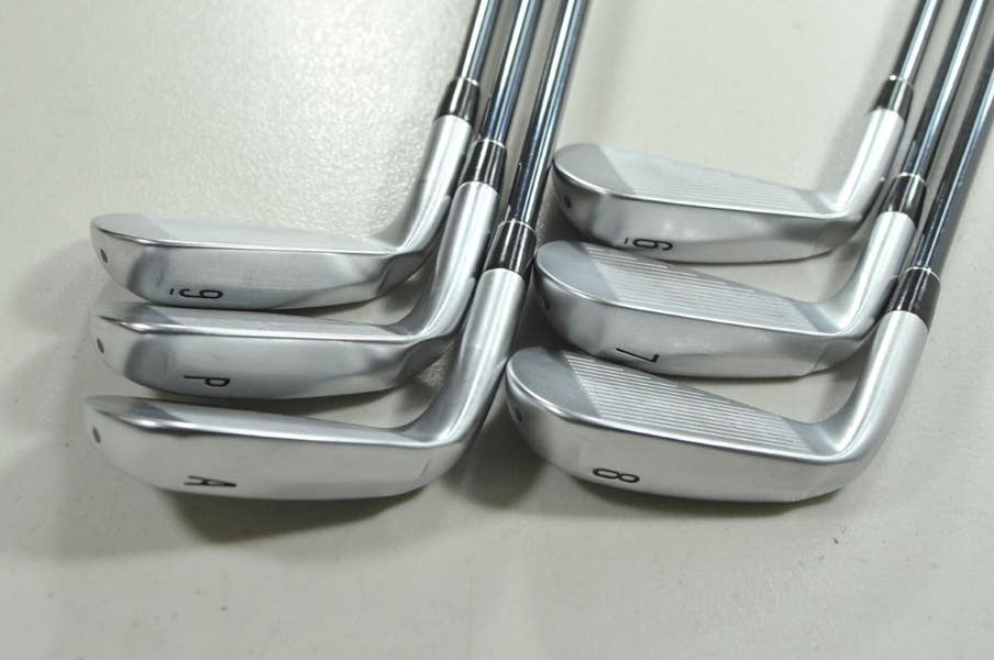 Srixon ZXi4 6-PW,AW Iron Set Regular Flex Right Recoil Dart F3