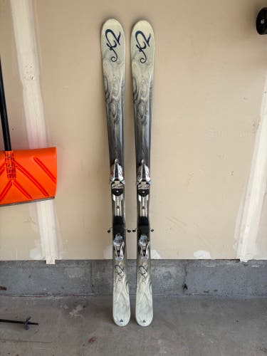 Skis: K2 T:Nine True Luv women's skis, 160cm. with Marker Mod 10.0 bindings, Binding range: 260-359m