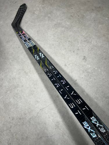 2 Pack 75 Flex P28M Senior True Catalyst 9x3 Right Hand Hockey Stick Pro Stock (New)