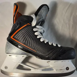 Easton Mako Hockey Skates : 7.5 D : Ultra Rare - Excellent "Like New" Shape