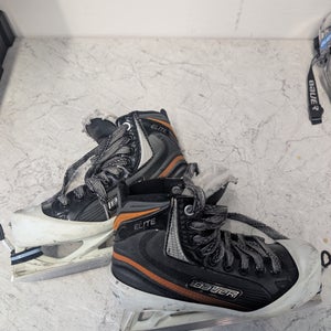 Bauer Elite Hockey Goalie Skates Size 4 (Used)