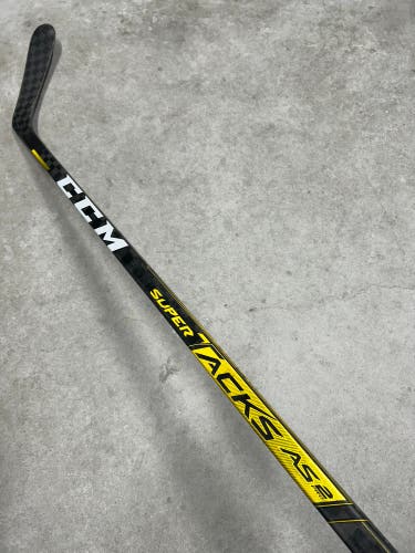100 Flex P92 Senior CCM Super Tacks AS2 Pro Right Hand Hockey Stick Pro Stock NHL
