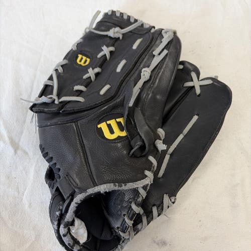 RHT Size 14 Inch Wilson A600 Baseball Glove. Excellent Condition