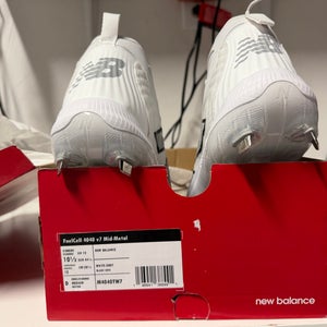 White Men's Size M 10.5 (W 11.5) Youth New Balance High Top Molded Cleats (New)