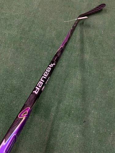 Senior Bauer Vapor Flylite Hockey Stick Right Handed P92 70 Flex (New)