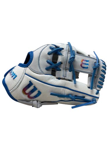 New Wilson A2000 H12 LTM 12 RH Throw Fastpitch Glove - White And Royal Blue 11835-S000203988