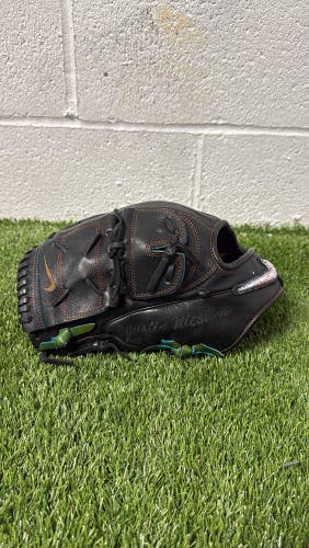 Nike Shado Elite J pro issue 12in