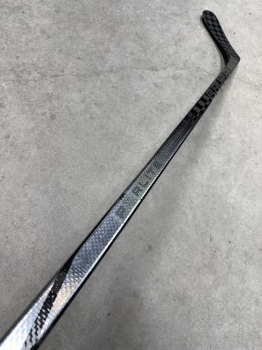 77 Flex P92 Senior Bauer Vapor Hyperlite 2 Left Hand Hockey Stick NHL Pro Stock (Restored)