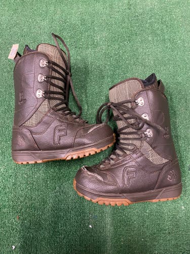 Men's Size 8.0 Forum Destroyer Snowboard Boots Medium Flex (Used)