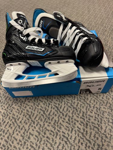Bauer Youth XLP Hockey Skates 12 (New)
