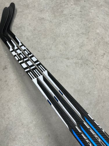 3 Pack 75 Flex Custom P28 Senior True XC9 Right Hand Hockey Stick Pro Stock (New)