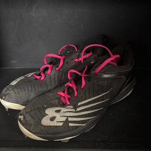 Black Men's Size M 10.5 (W 11.5) Adult New Balance Metal Cleats (Used)