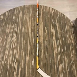 Senior TPS Response XN10 Right Handed Hockey Stick Mid Pattern LIKE NEW