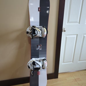 Dc Shoes Mega Snowboard 149cm With Burton Bindings L.